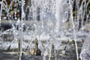 パートナーのいる人の約4人に1人がパートナーと一緒に運動しており、一緒に運動することで、年齢を重ねても仲が良いと実感できると判明！