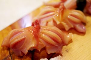 イカやタコ等に多く含まれるタウリンが、老化を抑制する可能性を動物実験で発見しました!