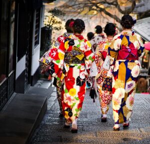 膀胱癌や前立腺癌などのがん治療で、食欲不振・全身倦怠感に苦しむ102人の患者さんを漢方薬で改善できた実例を紹介!